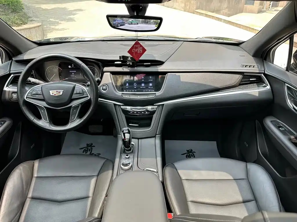 CADILLAC XT5 2020