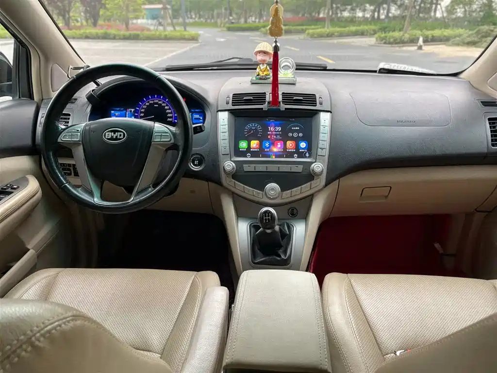 BYD S6 2013