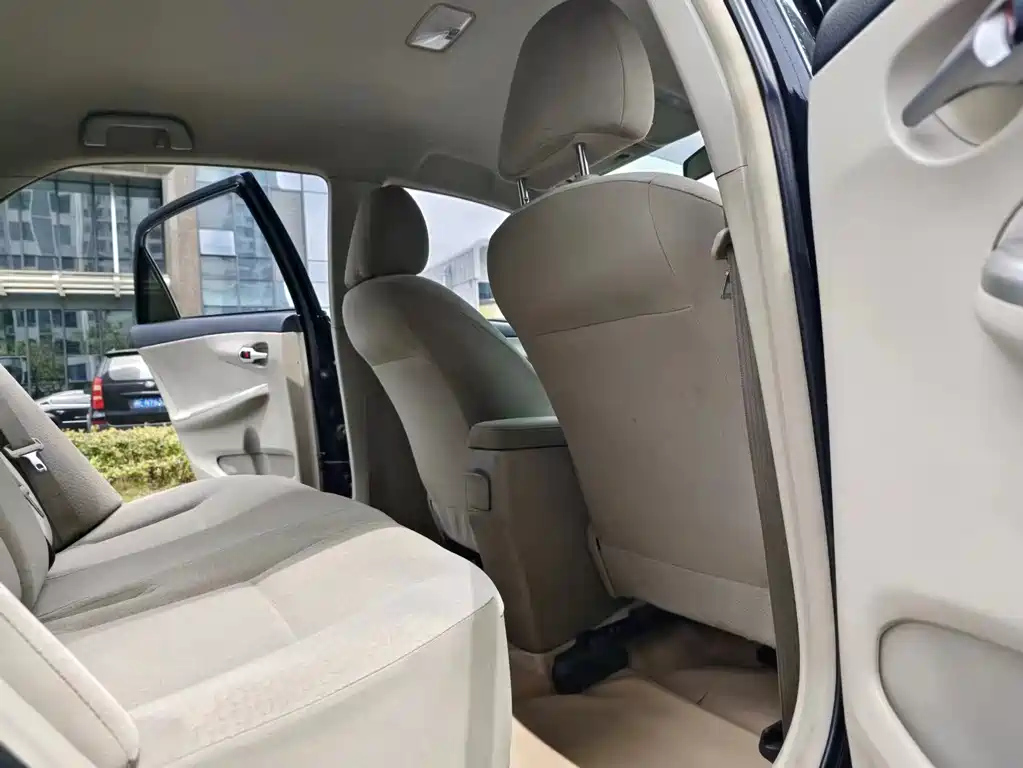 TOYOTA COROLLA 2014