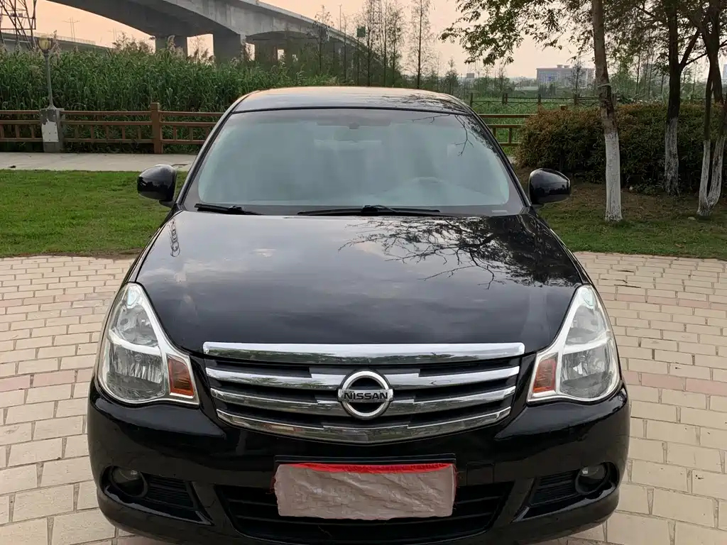 NISSAN SYLPHY 2017