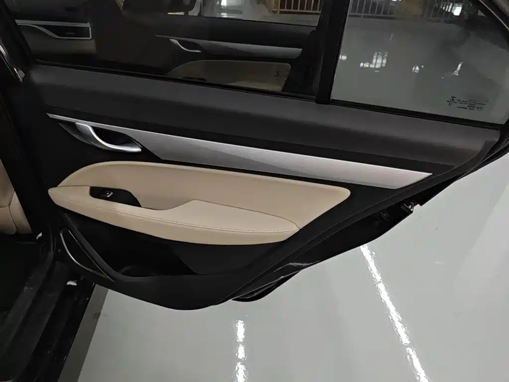 GEELY AUTO EMGRAND 2018