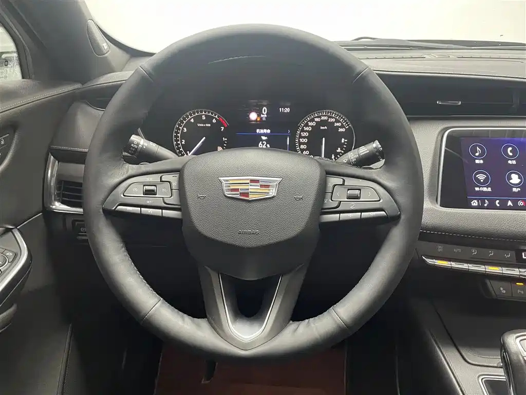 CADILLAC XT4 2018