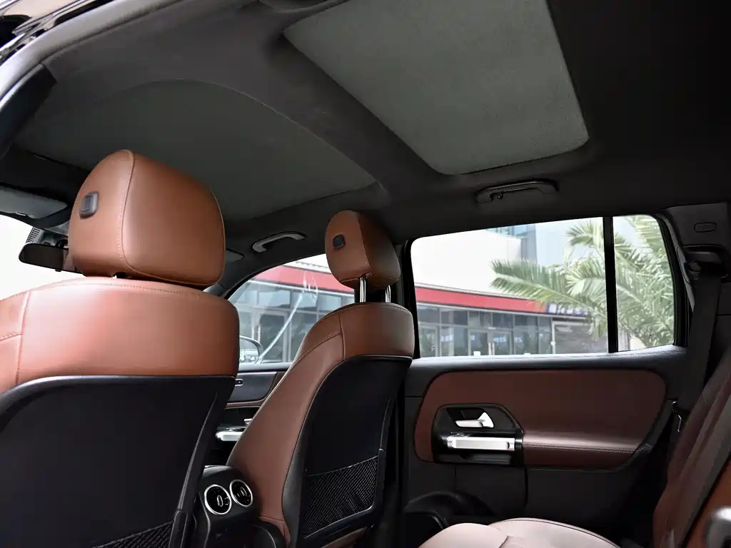MERCEDES BENZ GLB 2022