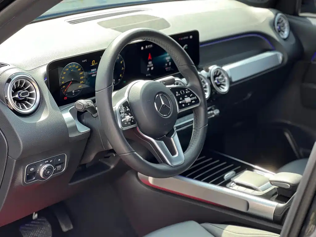 MERCEDES BENZ GLB 2022