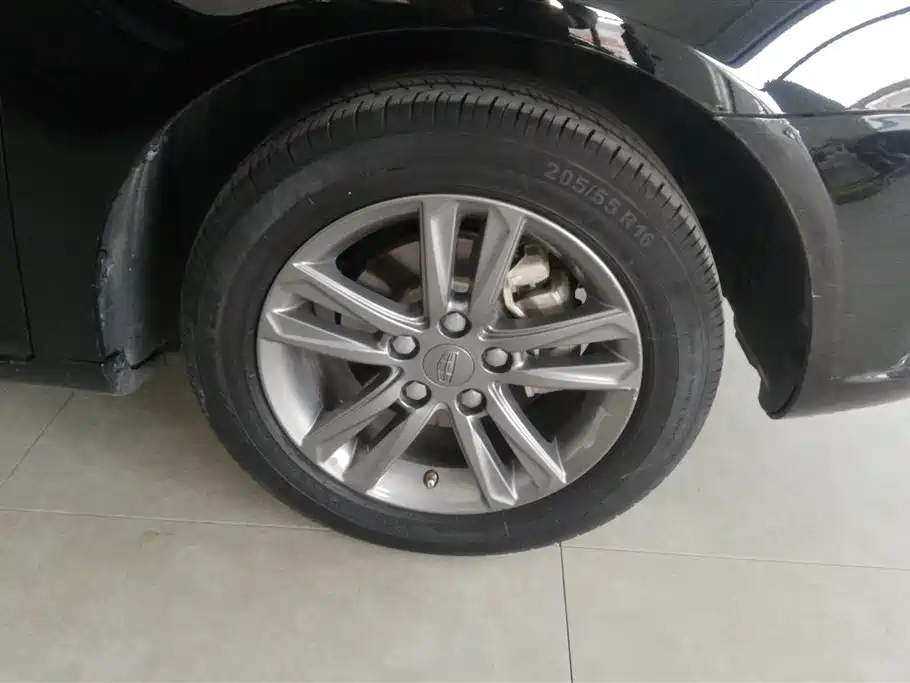 GEELY AUTO EMGRAND 2017