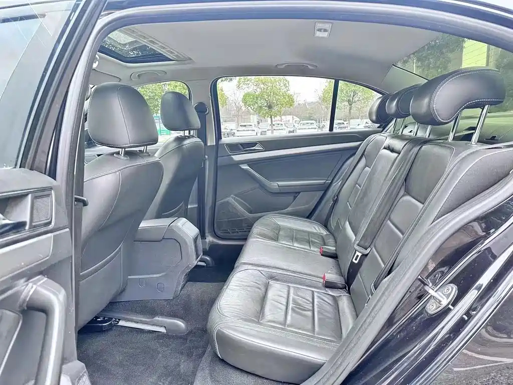 VOLKSWAGEN LAVIDA 2017