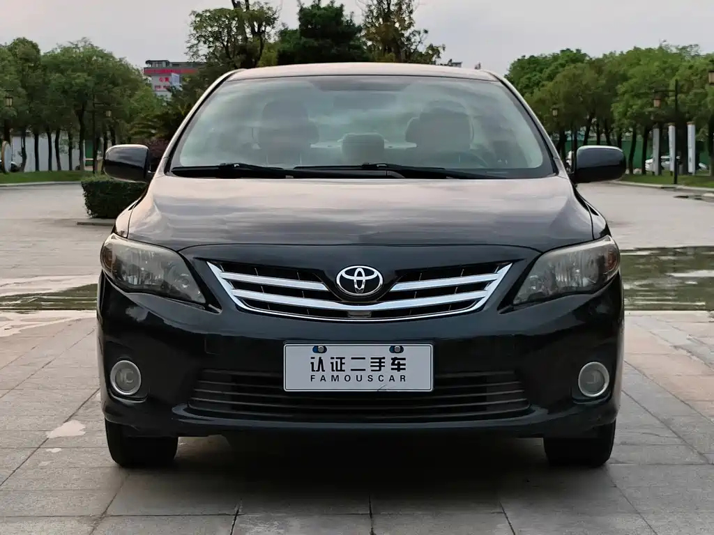 TOYOTA COROLLA 2013