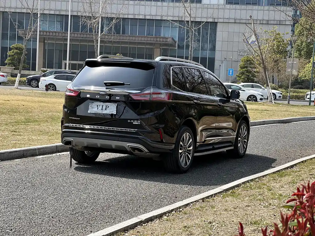FORD EDGE 2021