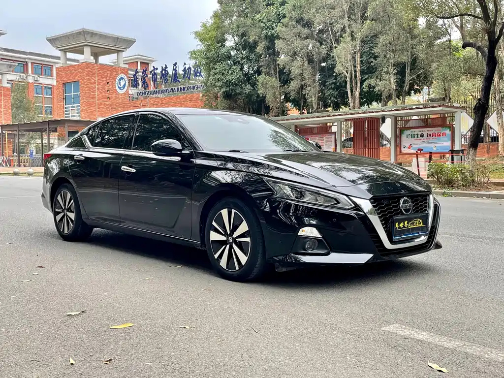 NISSAN TEANA 2021