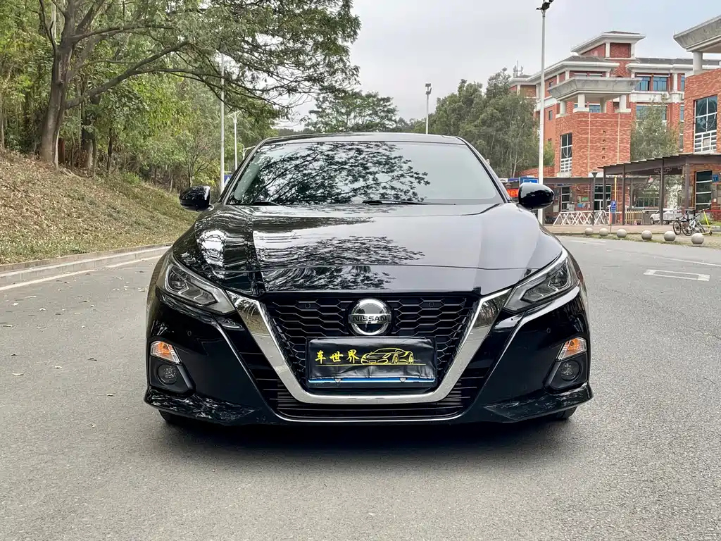 NISSAN TEANA 2021