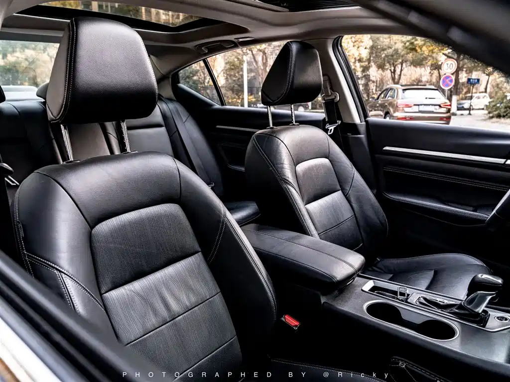 NISSAN TEANA 2020