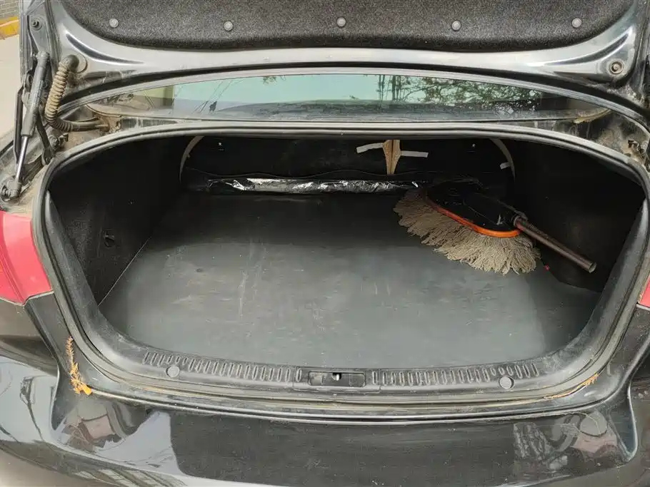 MAZDA 3 2010