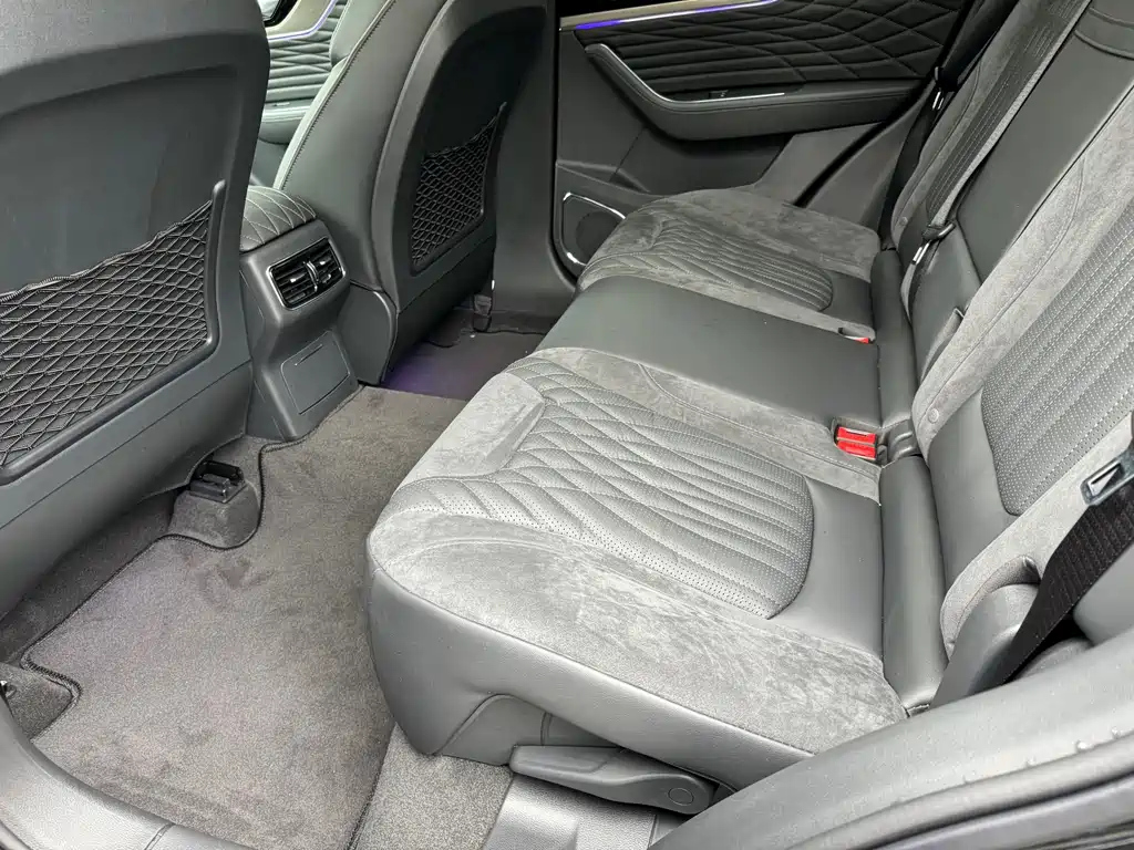 HONGQI HS5 2022