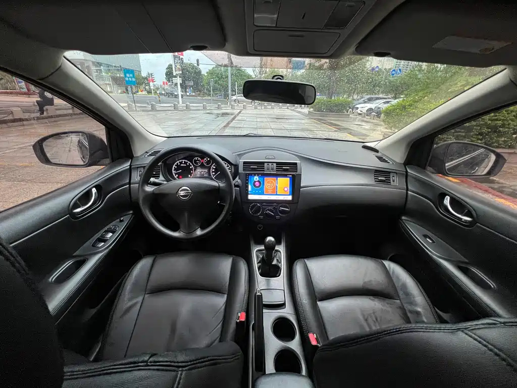 NISSAN TIIDA TIIDA 2012