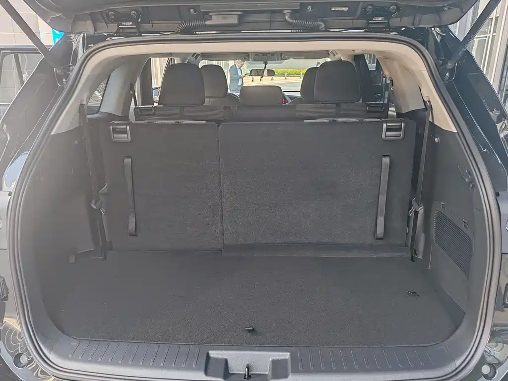 TOYOTA HIGHLANDER 2023