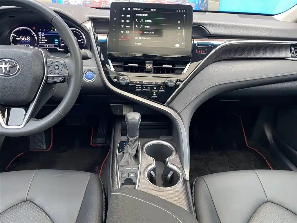 TOYOTA CAMRY 2022