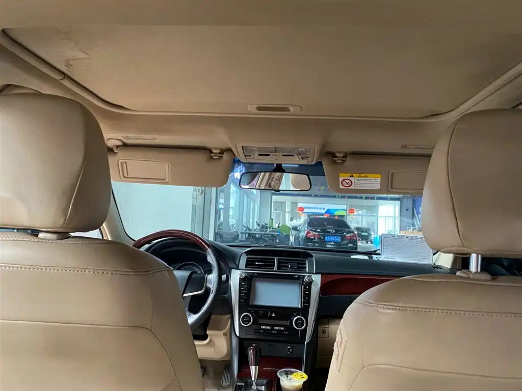 TOYOTA CAMRY 2013