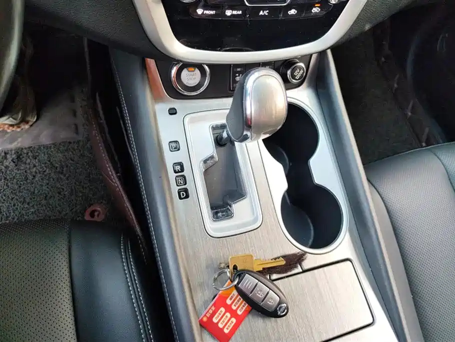 NISSAN MURANO 2017