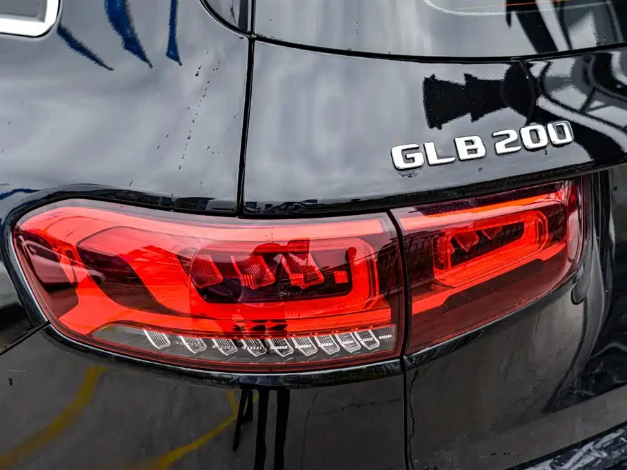 MERCEDES BENZ GLB 2020