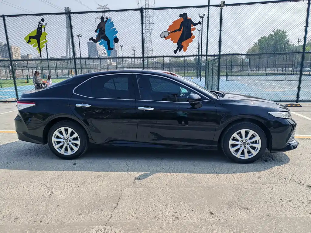 TOYOTA CAMRY 2019