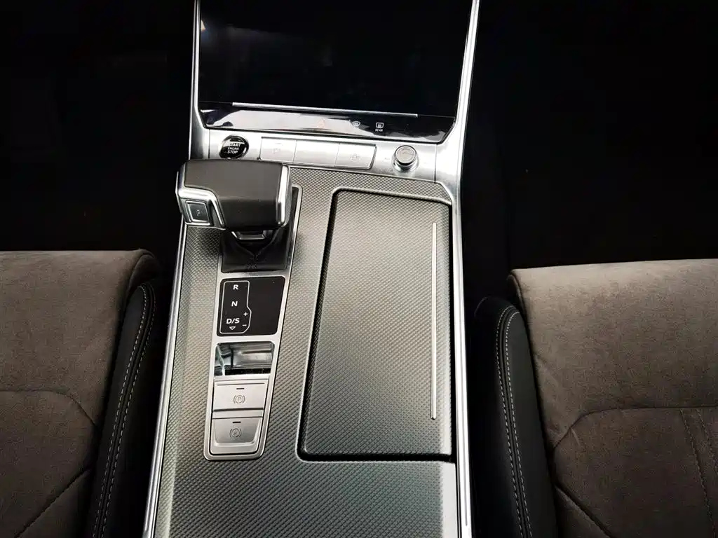 AUDI A6L 2023