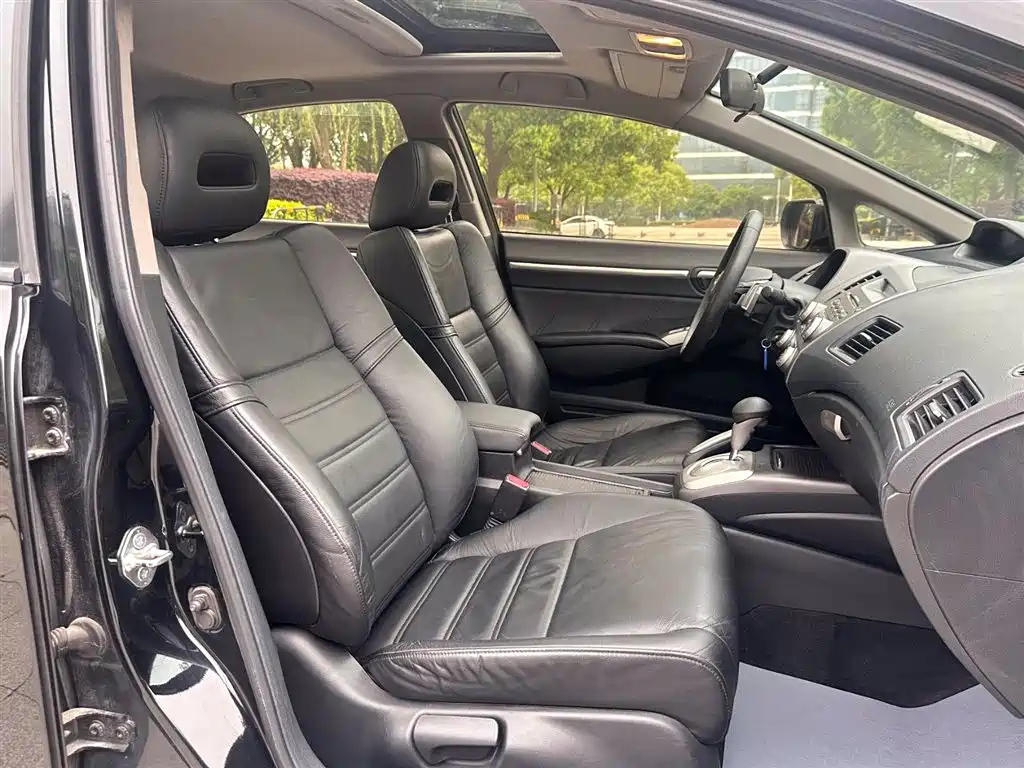 HONDA CIVIC 2011