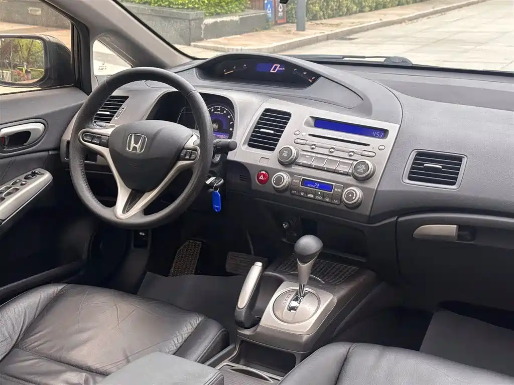 HONDA CIVIC 2011