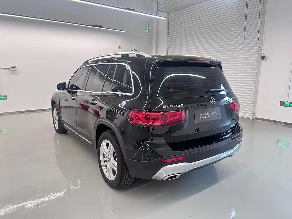 MERCEDES BENZ GLB 2022