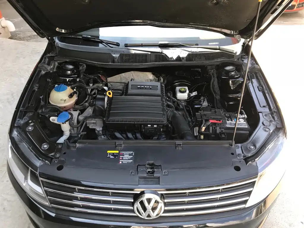VOLKSWAGEN LAVIDA 2017