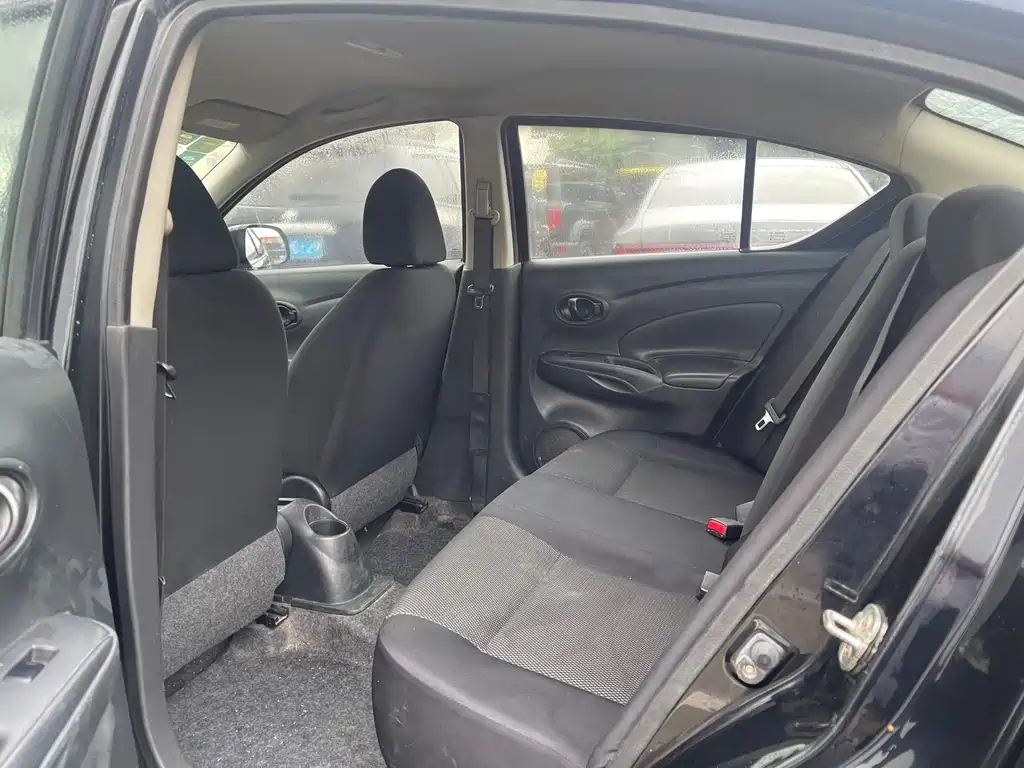 NISSAN SUNNY 2013