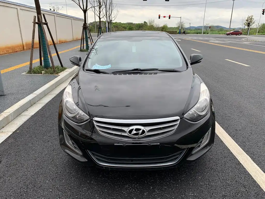HYUNDAI ELANTRA 2013