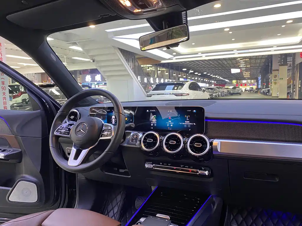 MERCEDES BENZ GLB 2020