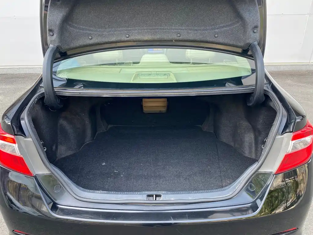 TOYOTA CAMRY 2014