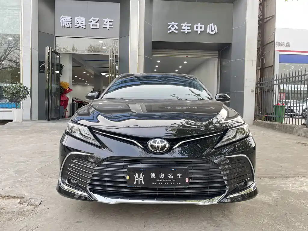 TOYOTA CAMRY 2023