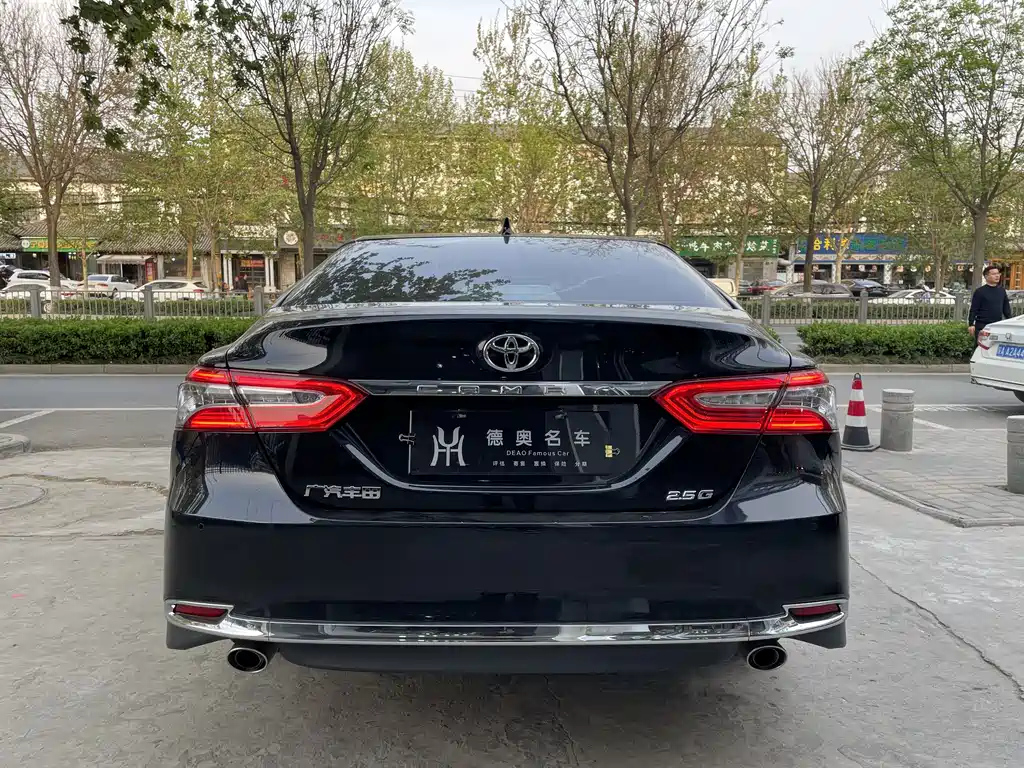 TOYOTA CAMRY 2023