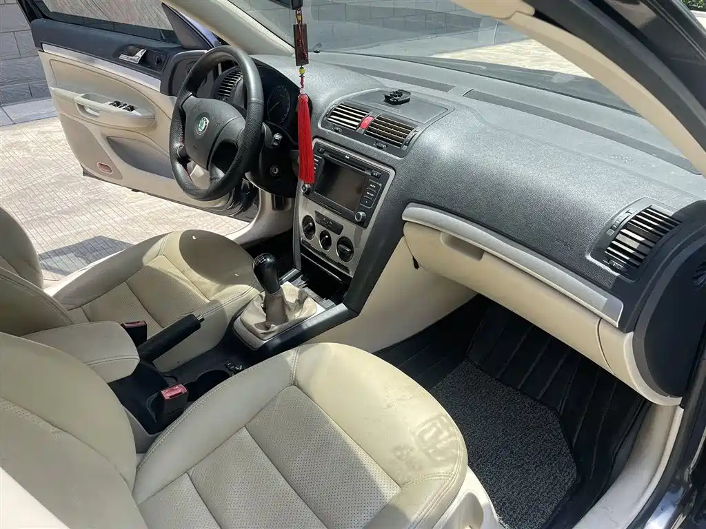 SKODA OCTAVIA 2009