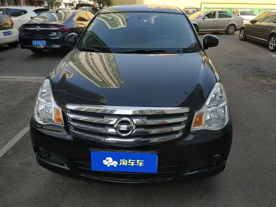 NISSAN SYLPHY 2018