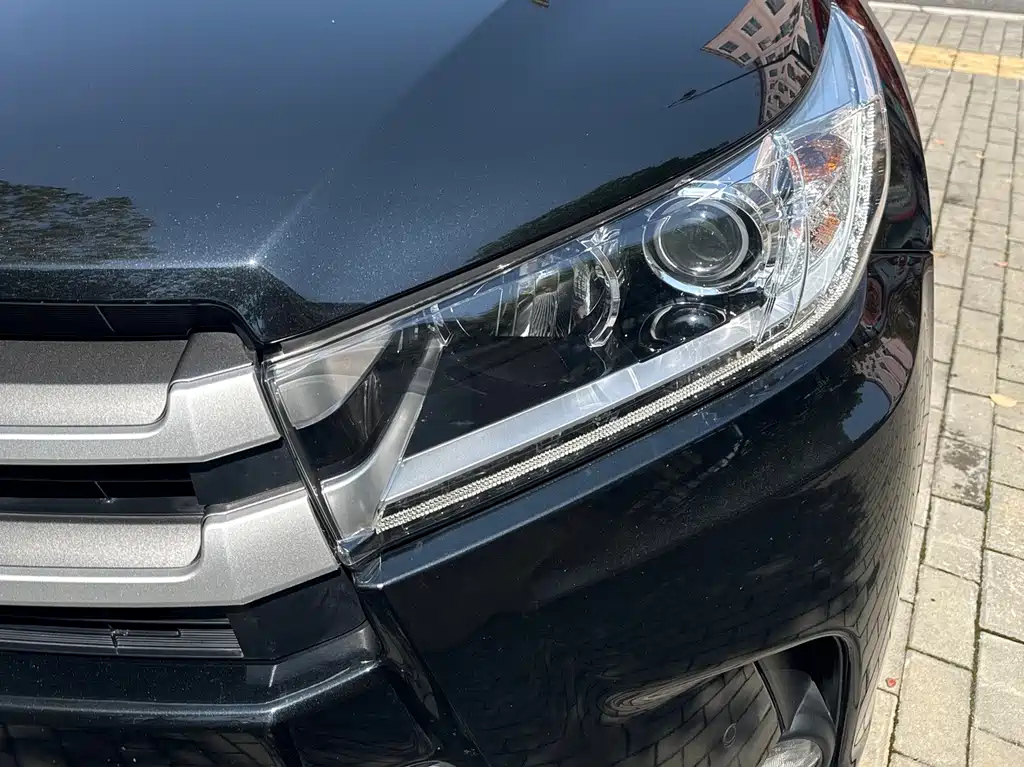 TOYOTA HIGHLANDER 2021