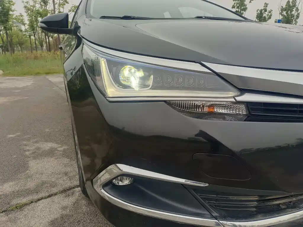 TOYOTA COROLLA 2019