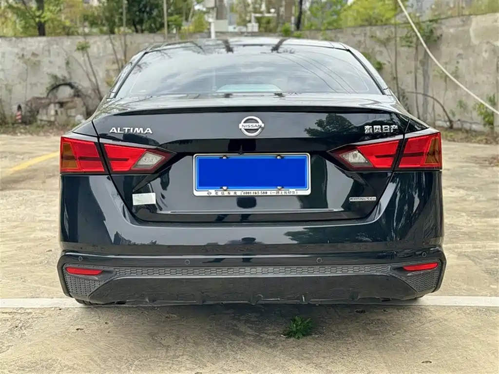 NISSAN TEANA 2019