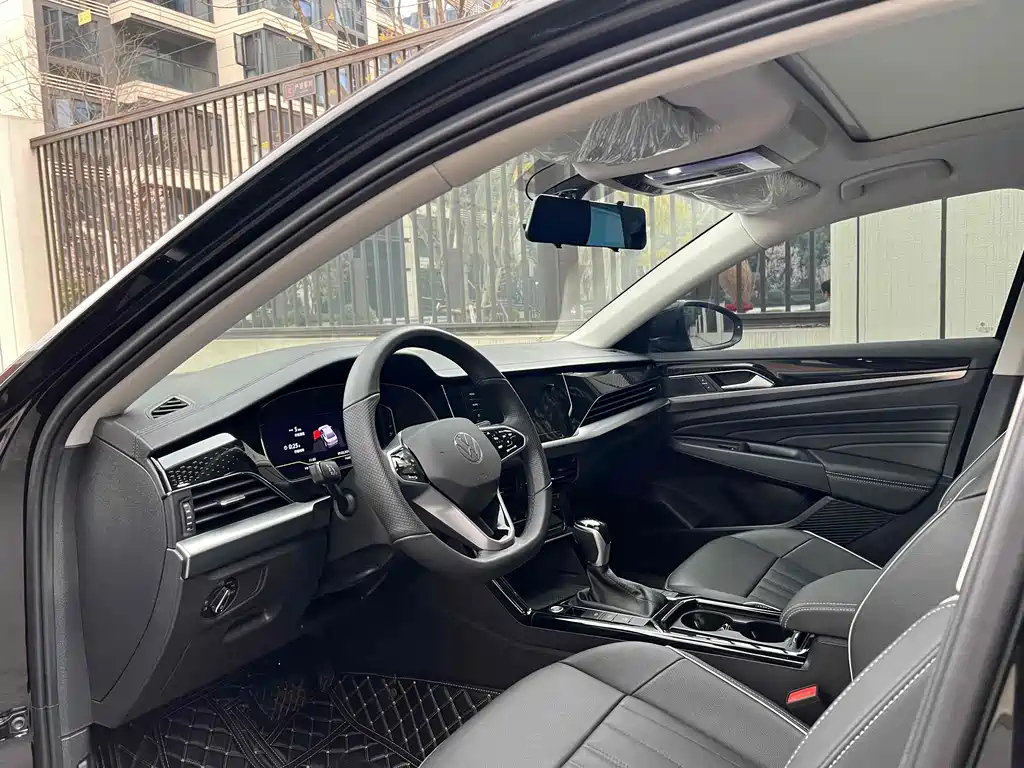 VOLKSWAGEN PASSAT 2022