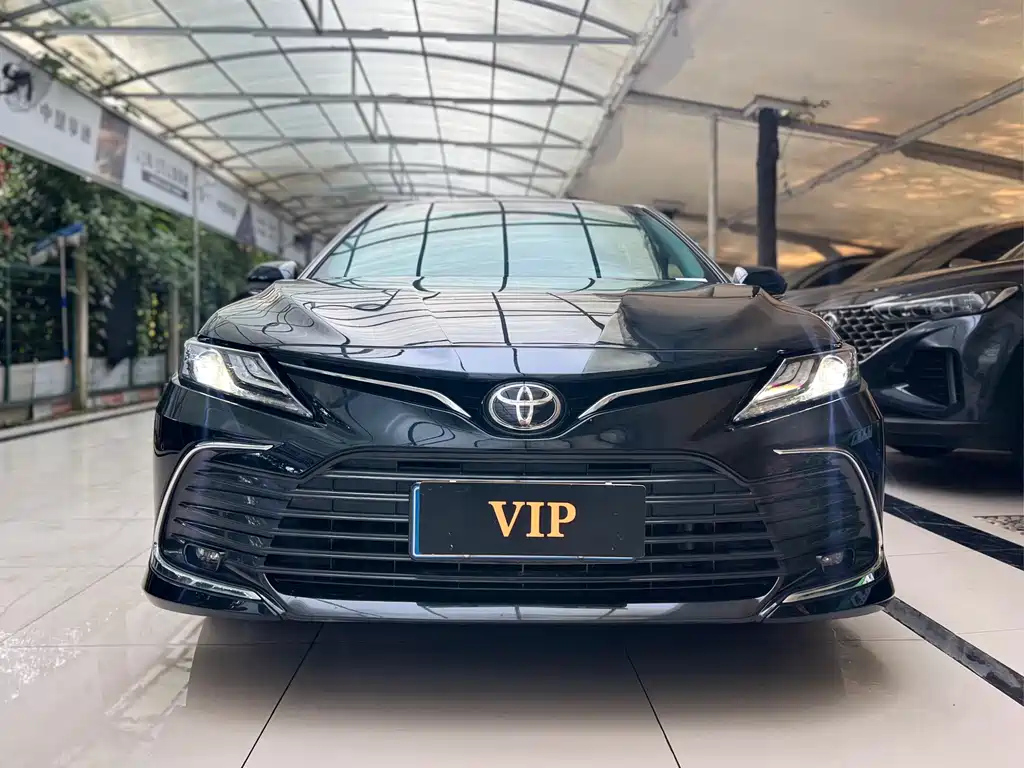 TOYOTA CAMRY 2021