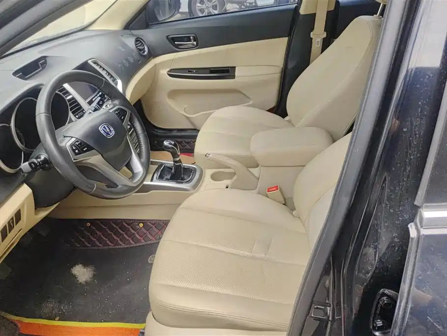 CHANGAN EADO 2016
