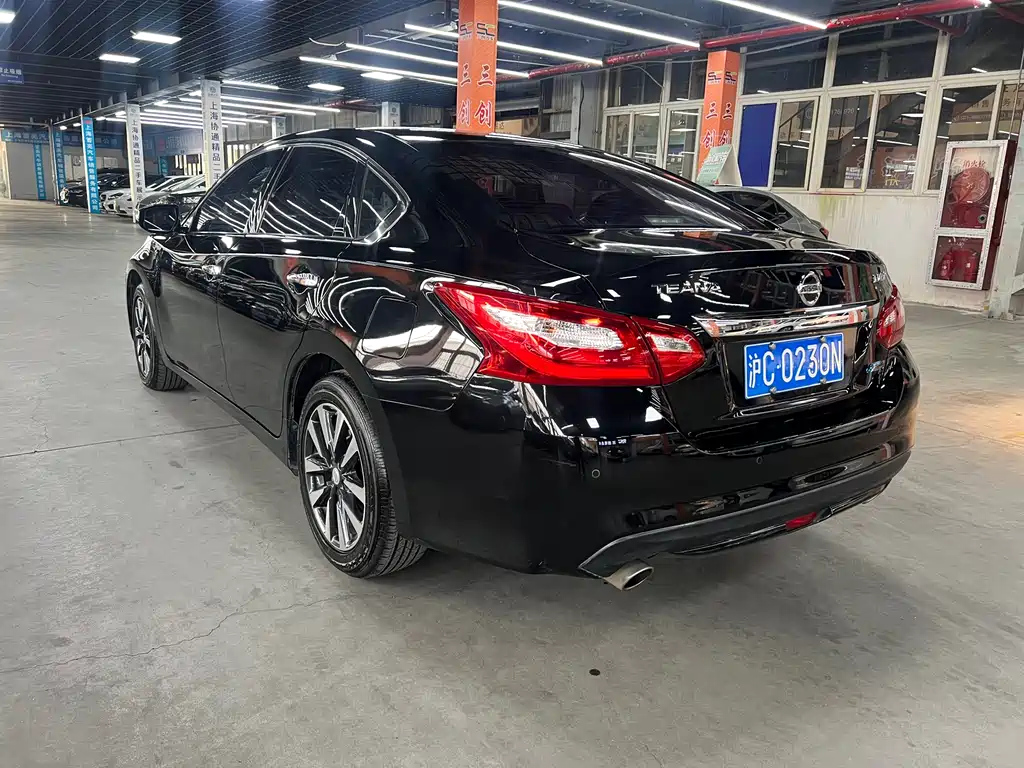 NISSAN TEANA 2018