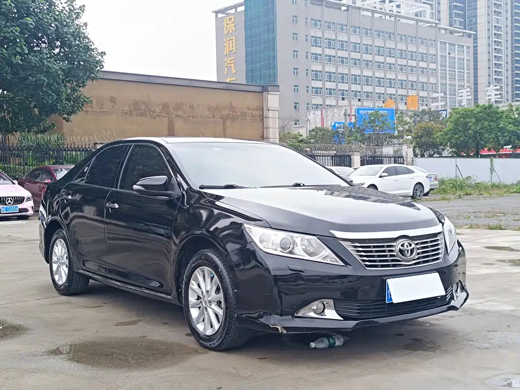 TOYOTA CAMRY 2013
