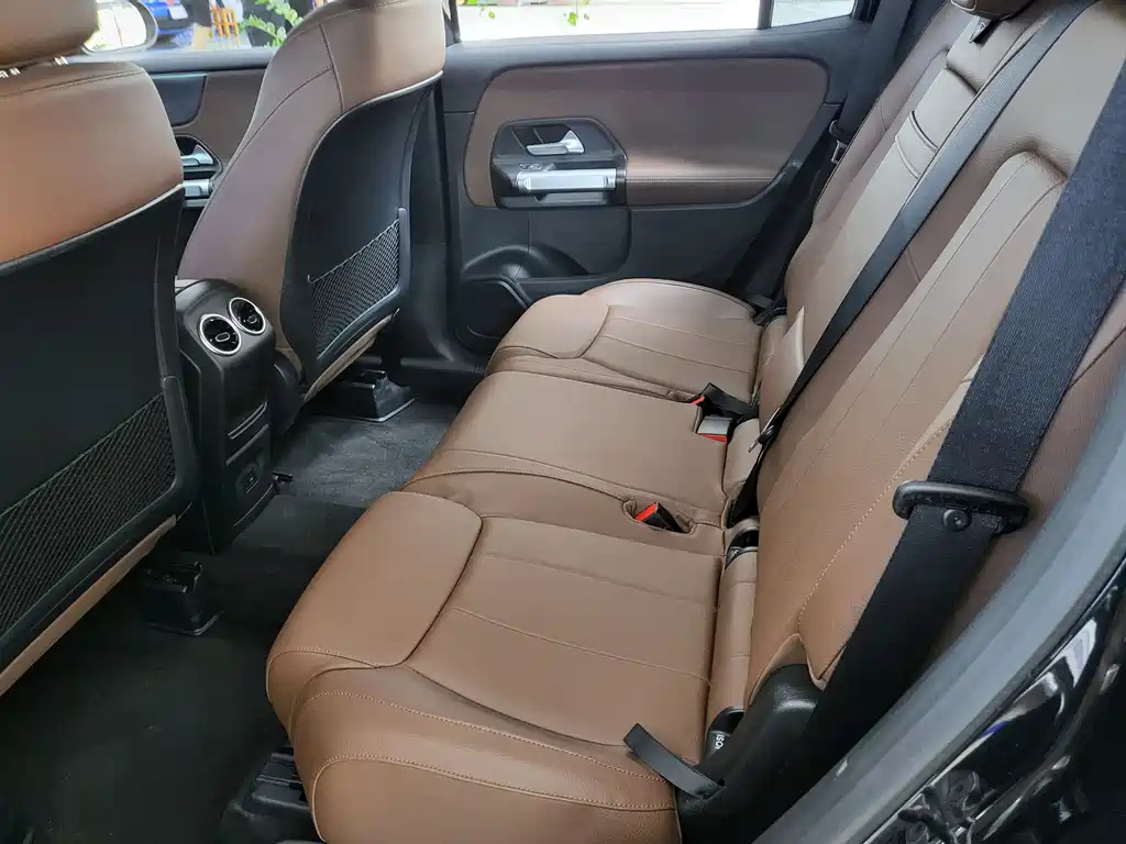 MERCEDES BENZ GLB 2022