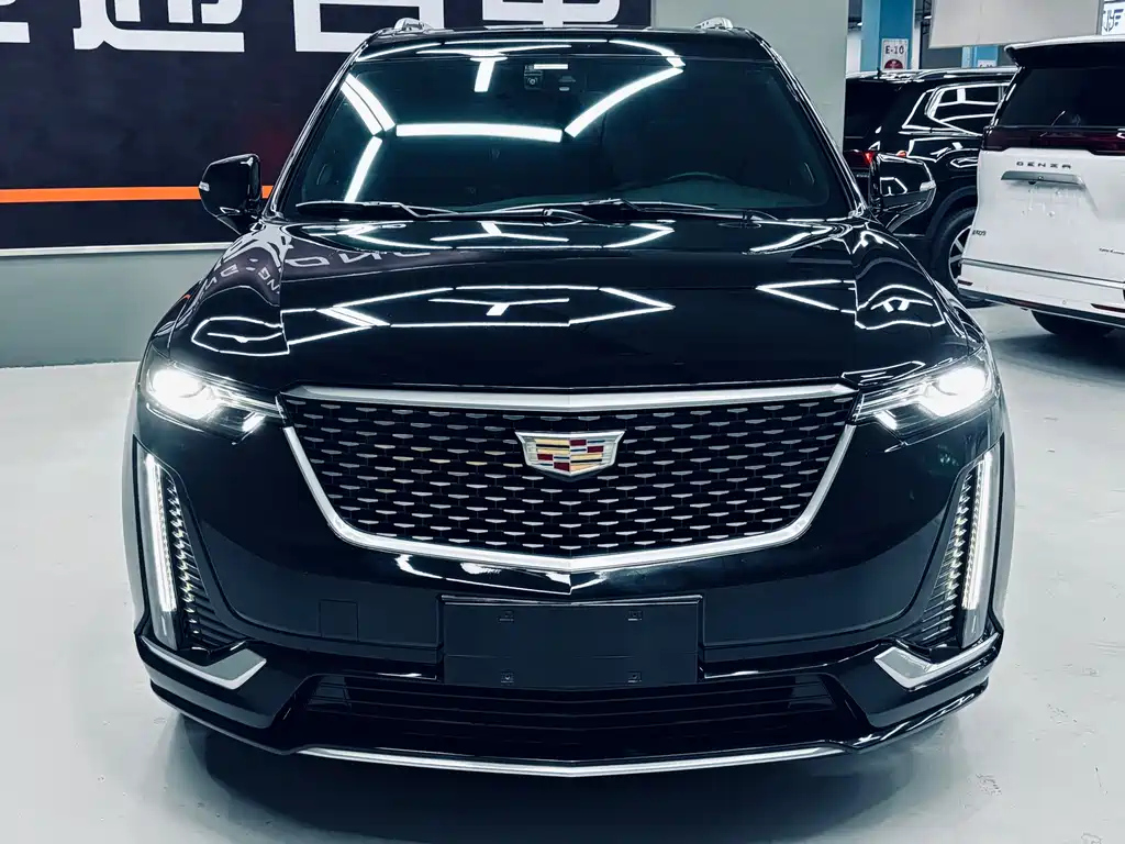 CADILLAC XT6 2021