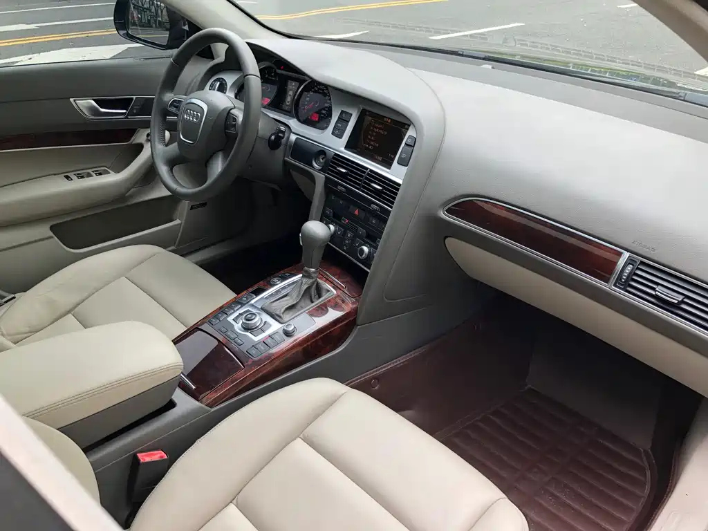 AUDI A6L 2011