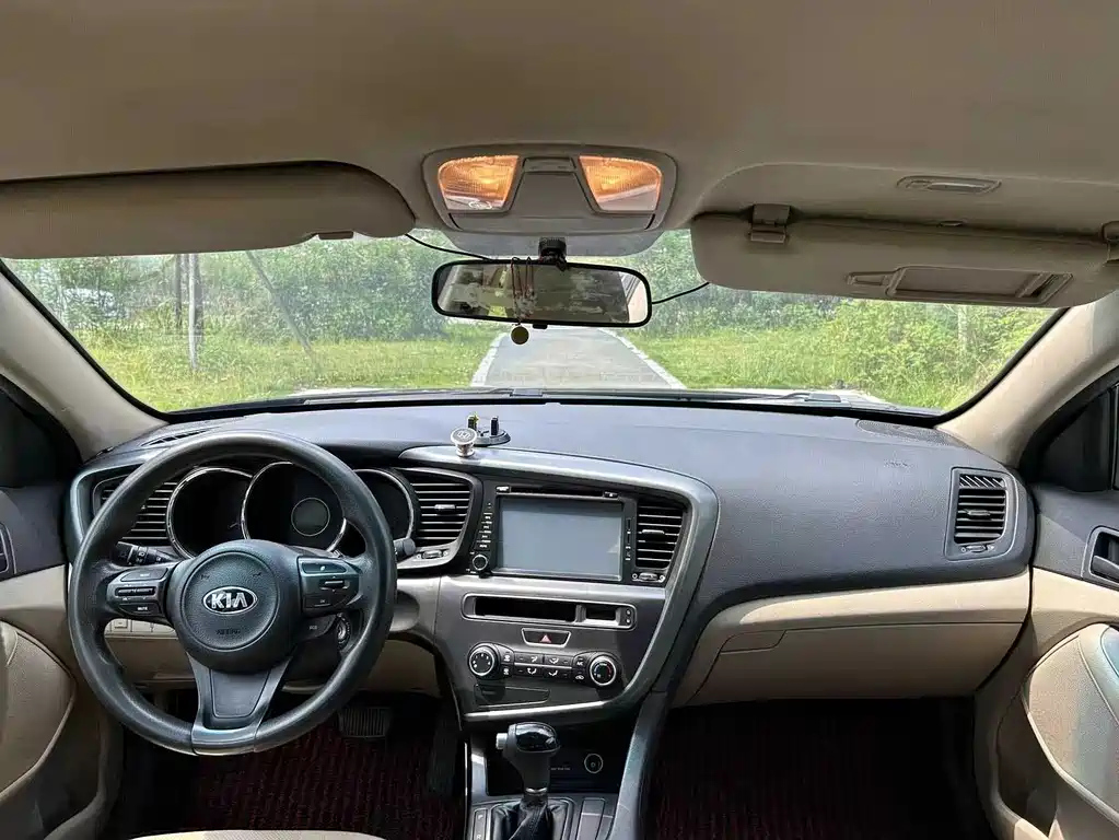 KIA K5 2017