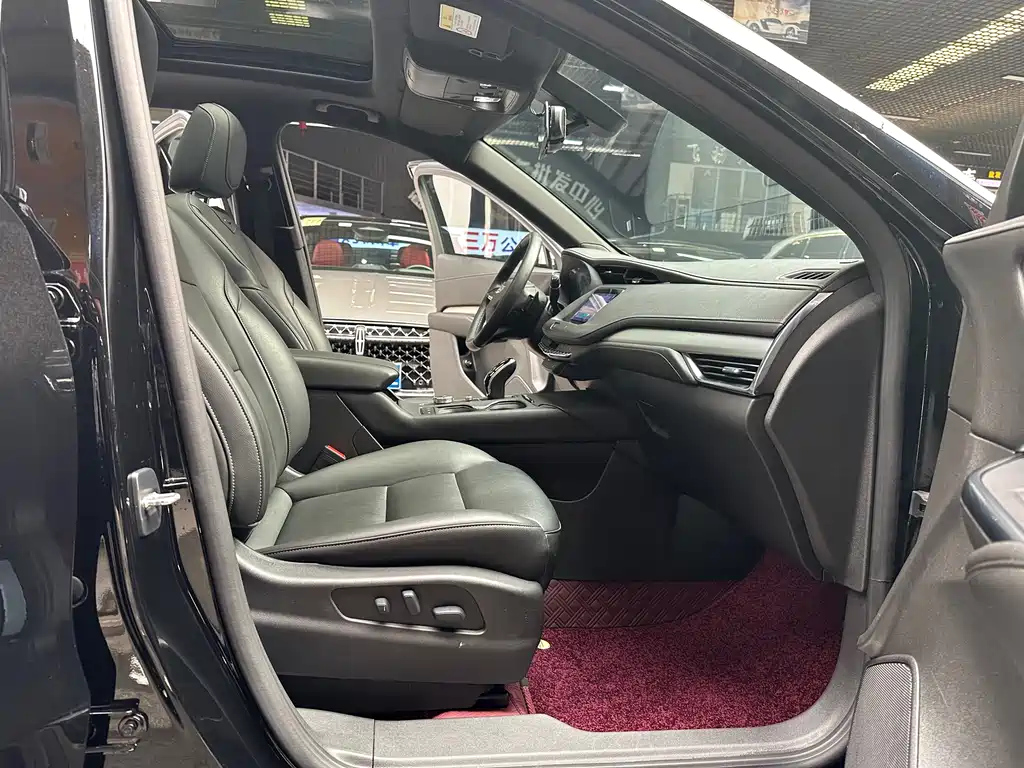 CADILLAC XT4 2021